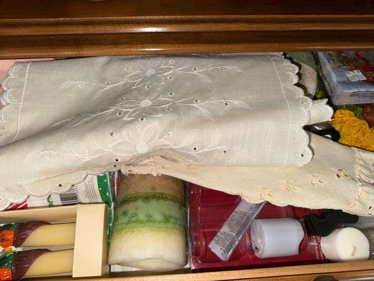 CONTENTS OF CHINA HUTCH DRAWERS AND LOWER CABINETS (ITEMS IN PHOTOS)