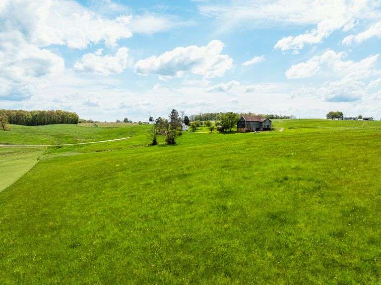 5.5 Acres, 403 ft frontage, Building Site