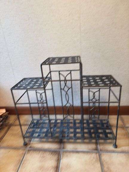 ASSORTMENT OF PLANT STANDS
