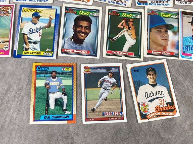 Topps Baseball Cards