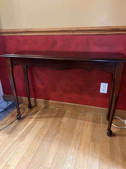 Queen Anne Style Sofa Table