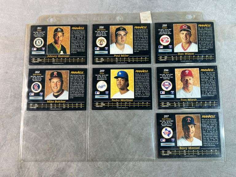 Assortment of Baseball Cards