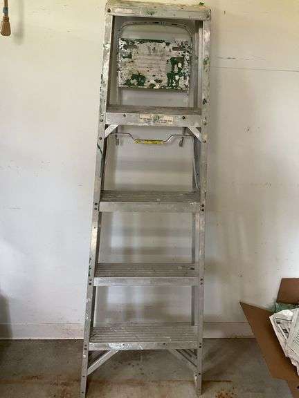 5’ Werner Aluminum Step Ladder