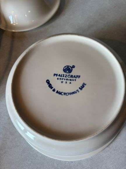 PFALTZGRAFF CASSEROLE DISH AND TEAPOT