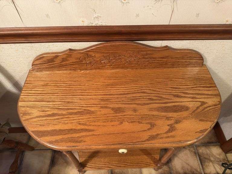 SOLID OAK HALL TABLE 15” x 31”