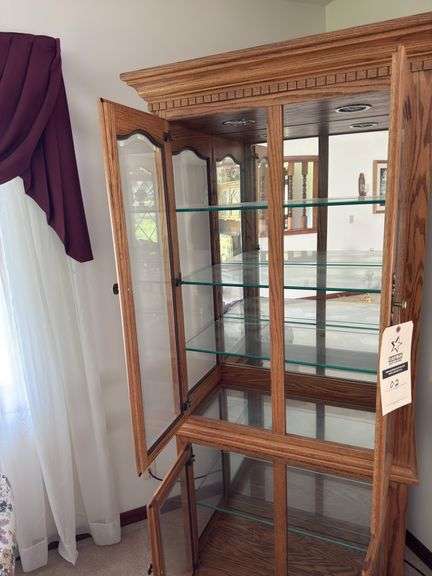 SOLID OAK AMISH MADE CHINA HUTCH