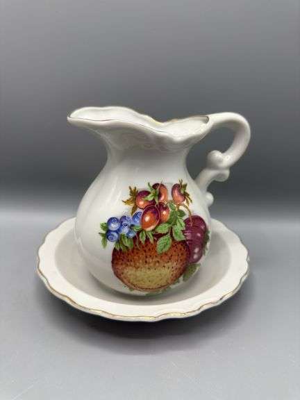 VARIETY OF PITCHERS, VASES, AND SUGAR BOWL