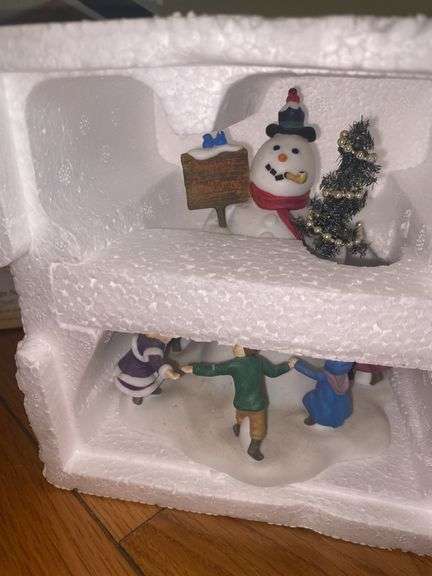 Department 56 Village Christmas Decor