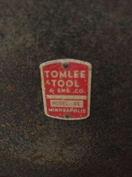 TOMLEE TOOL BANDSAW WITH ROLLING CART UNIT