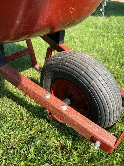 True Temper 5 cu. ft. Metal Wheelbarrow