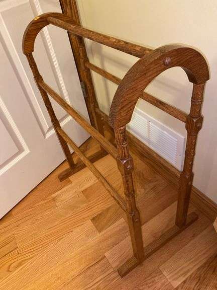 Oak Quilt Rack