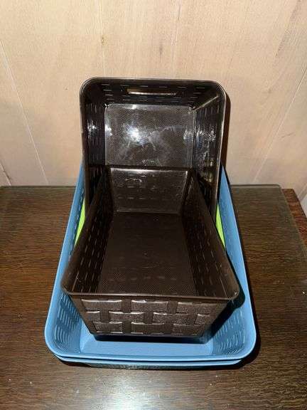 PLASTIC ORGANIZER BASKETS AND PAIR OF WASTE BINS
