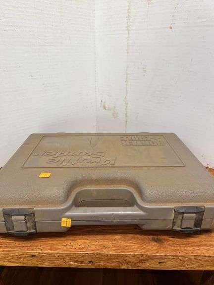 Porter Cable Profile Sander in Plastic Case