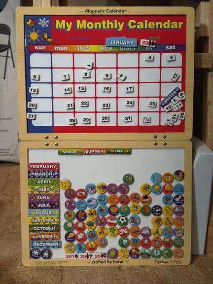 CHILD’S WOODEN FLOOR EASEL, PLAYDOUGH, CHART, ATM, K’NEX