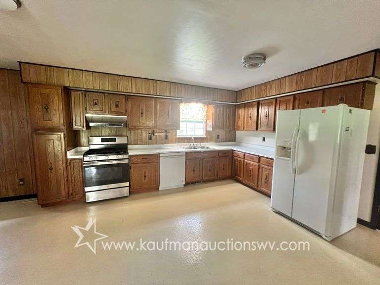 Marion County WV Home, Shop, Garage on 9+/- Acres