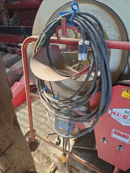 Hi-Cap 40 Grain cleaner w/ auger