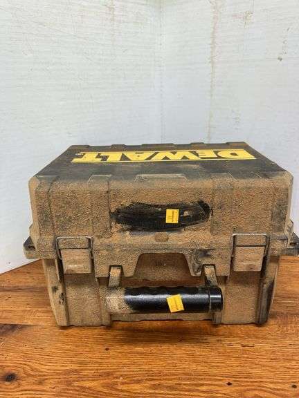 DeWalt Planer in Plastic Case