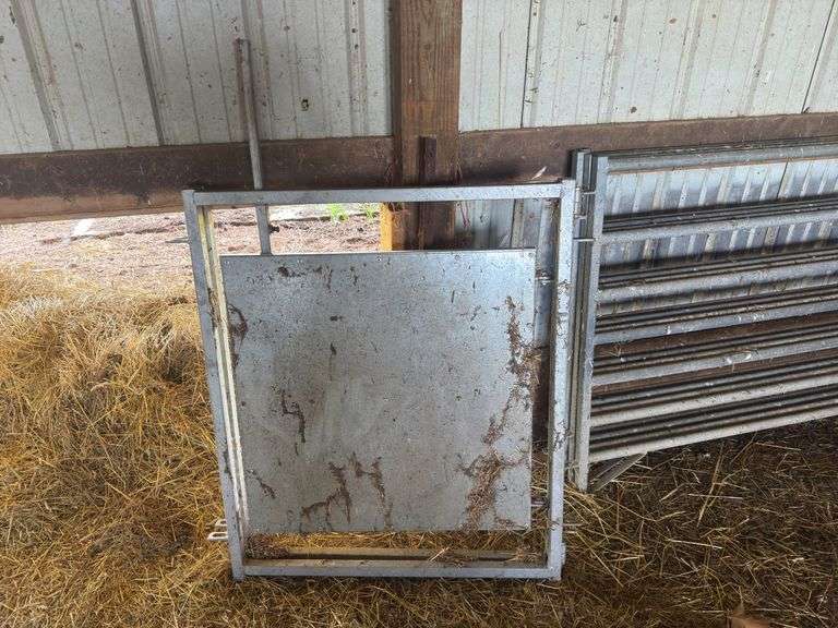 Sheep Service Gate 3’x3.5’