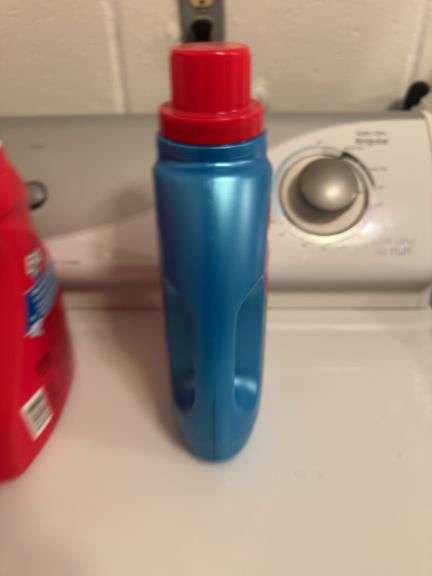 LAUNDRY DETERGENT (x3) NEW/FULL