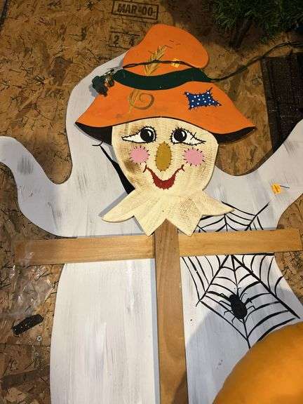 Halloween Decor