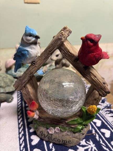 DECORATIVE LOT ANIMAL FIGURINES