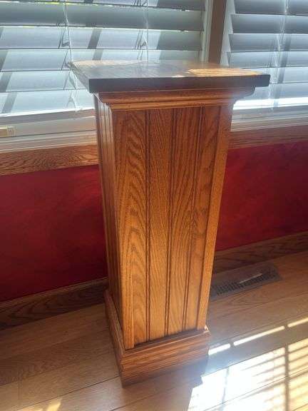 Oak Pedestal/Plant Stand