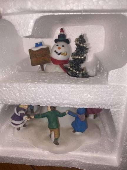 Department 56 Village Christmas Decor