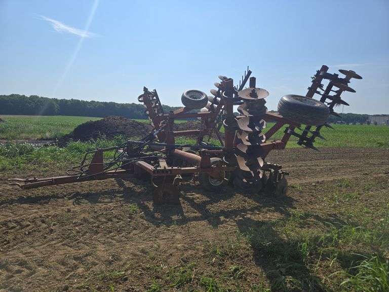 White 271 23' disk harrow
