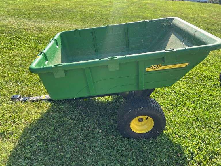 John Deer 10P Plastic Pull Behind Dump Cart