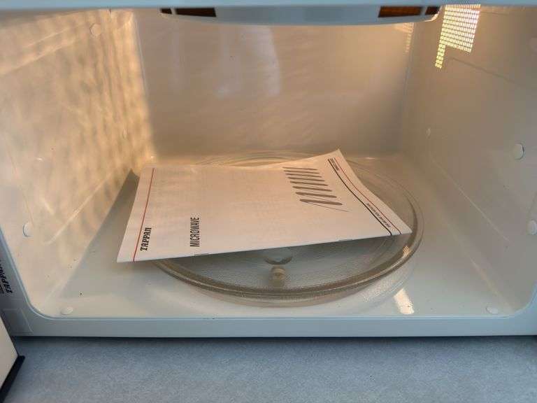 TAPPAN COUNTERTOP MICROWAVE *WORKS GREAT*