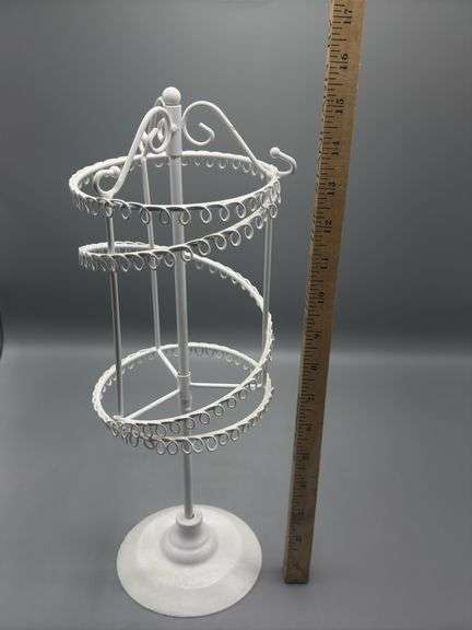 ROTATING JEWELRY CAROUSEL