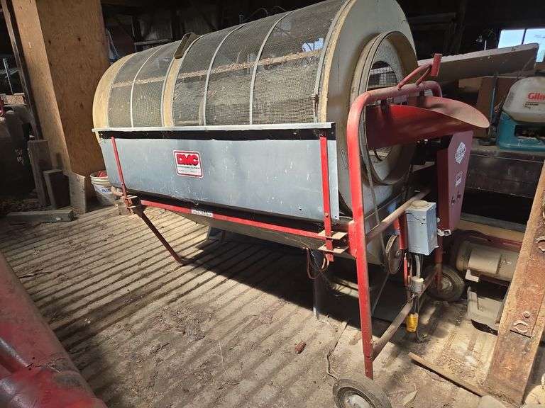 Hi-Cap 40 Grain cleaner w/ auger