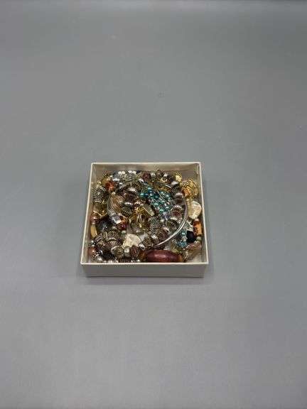 VARIETY OF BEADED NECKLACES, BRACELETS, EARRINGS