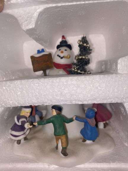 Department 56 Village Christmas Decor