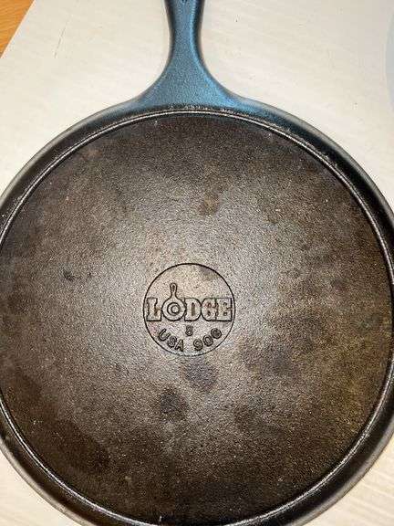 (2) 10” Lodge Cast Iron Skillets