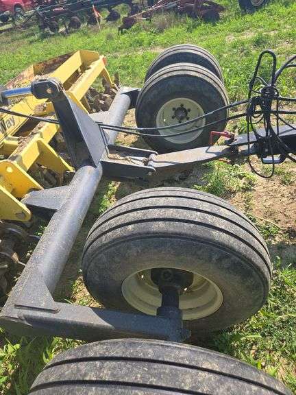 CCT 15' AerWay vertical tillage