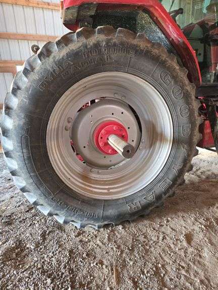 McCormick XTX 215 cab tractor