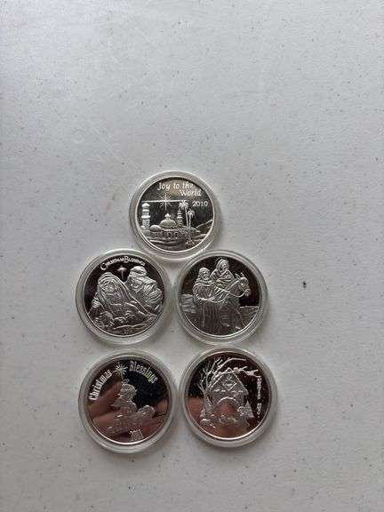 5- 1 Troy Oz Silver Rounds ( Christmas)