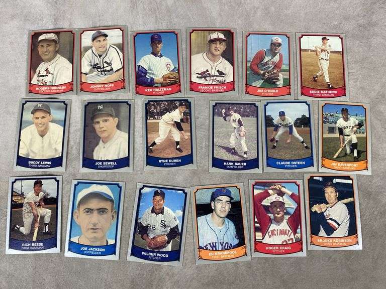 (18) Baseball Legends Baseball Cards