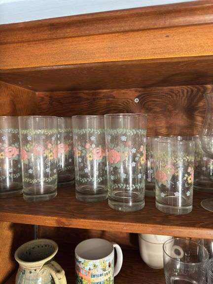 CONTENTS OF CABINET WATER GLASSES, COFFEE MUGS