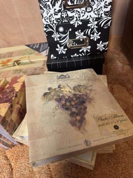 PHOTO ALBUMS AND BOXES