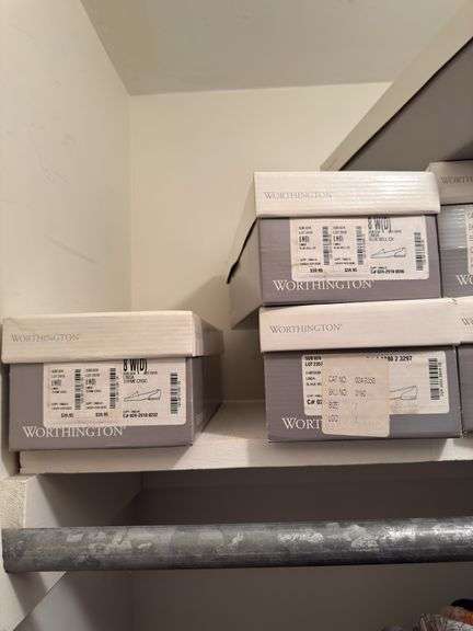 CONTENTS OF SHELF: SHOES NEW IN BOXES