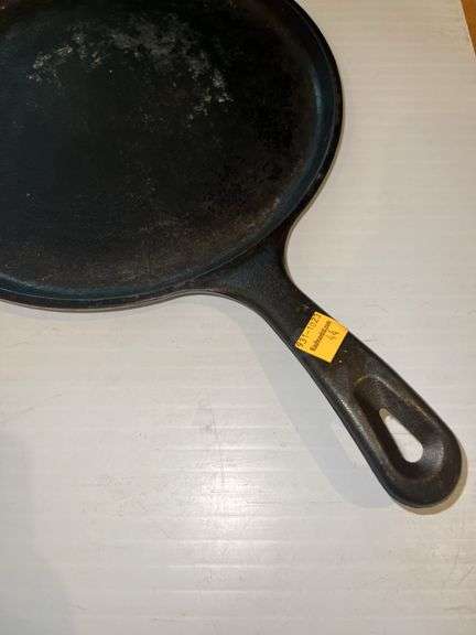 (2) 10” Lodge Cast Iron Skillets