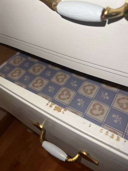 Dixie Chest of Drawers