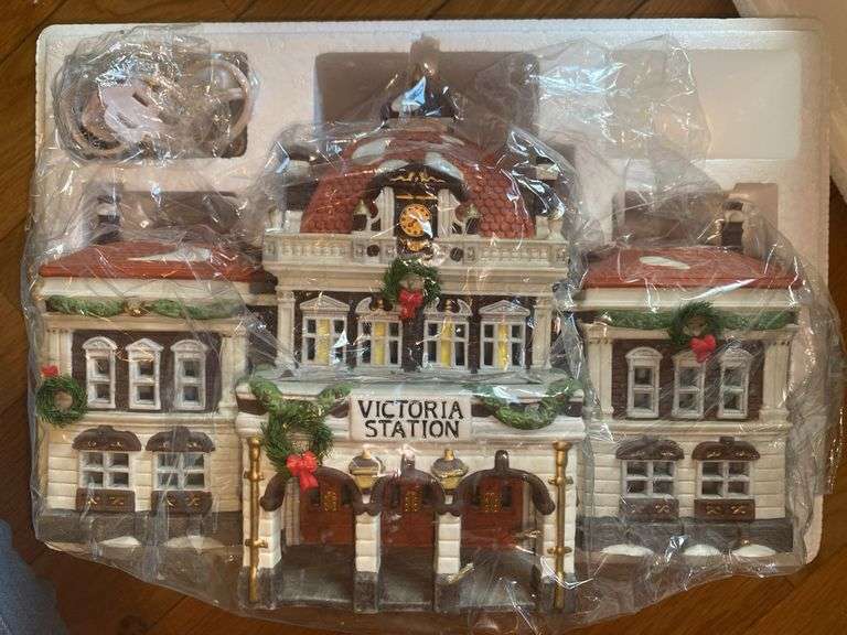 Heritage Village Collection “Victoria Station”