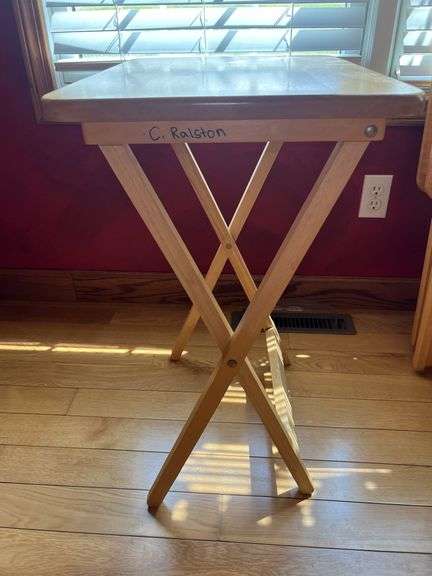 TV Serving Trays & Holder