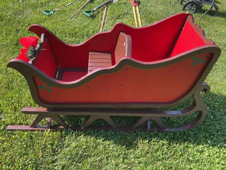 Outdoor Wooden Christmas Sleigh Decoration