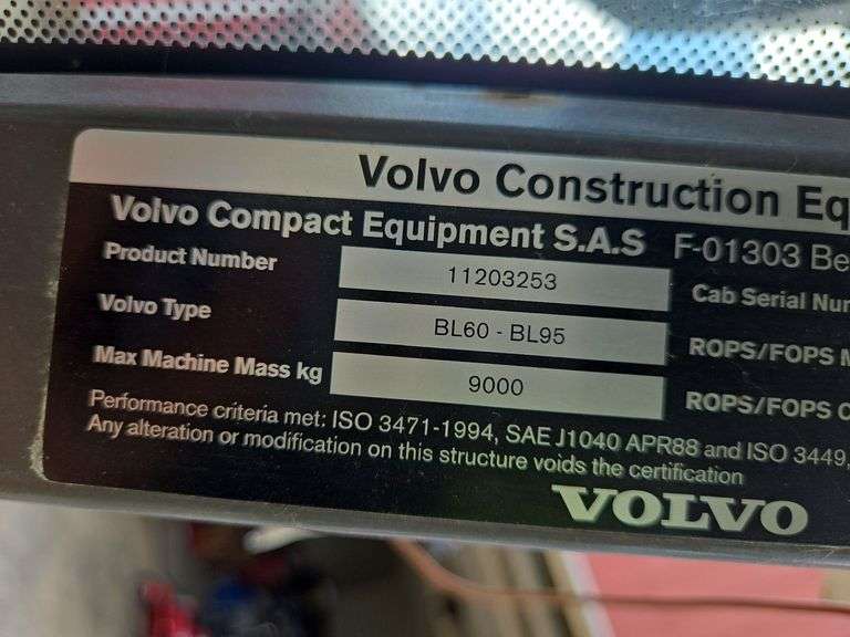 Volvo BL60 Backhoe Loader with extend-hoe