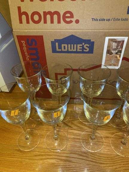 (7) Glass Wine Goblets