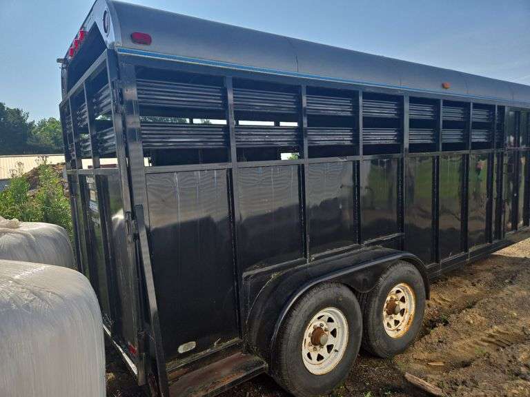 Custom-Fab livestock trailer- 7'x 18'
